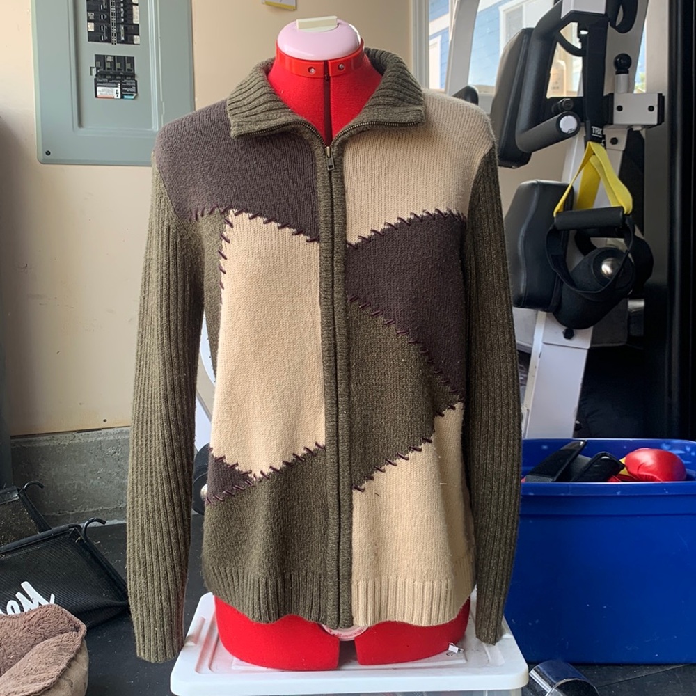 Earth tone vintage zip up mock neck sweater